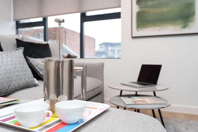 Delightful two bedroom apartment - image 14