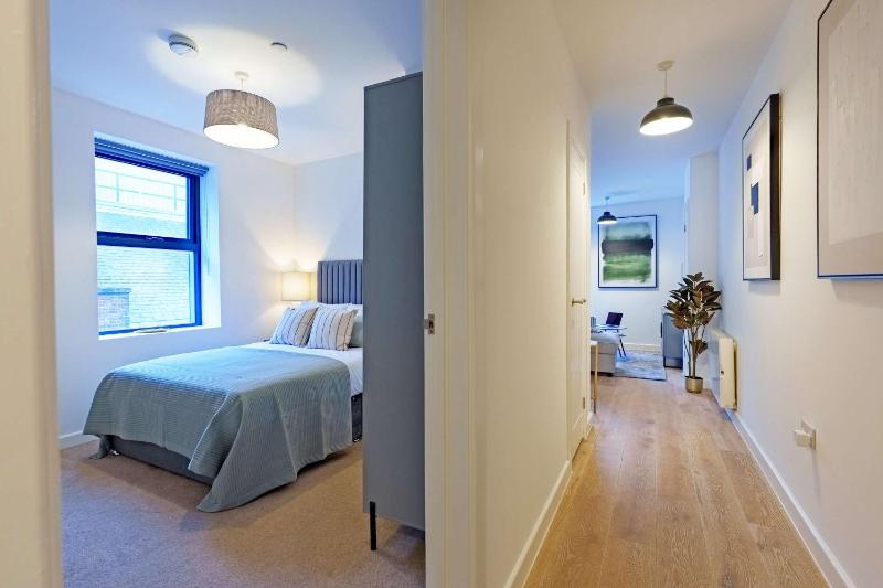 Delightful two bedroom apartment - image 3