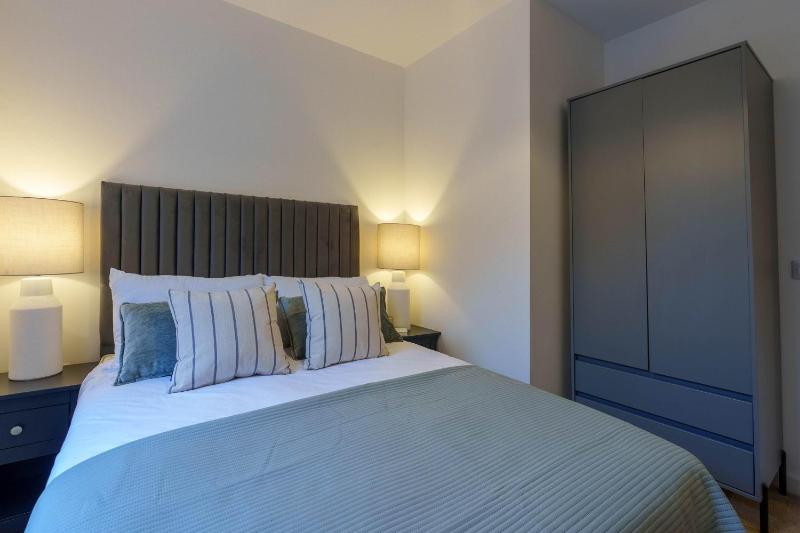Delightful two bedroom apartment - image 9