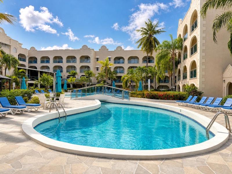 Sunbay Hotel- Daily Breakfast & Beach Access Included - image 8
