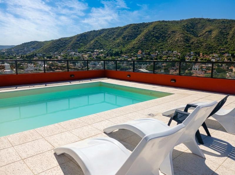 Dpto céntrico balcón con parrilla y piscina - image 1