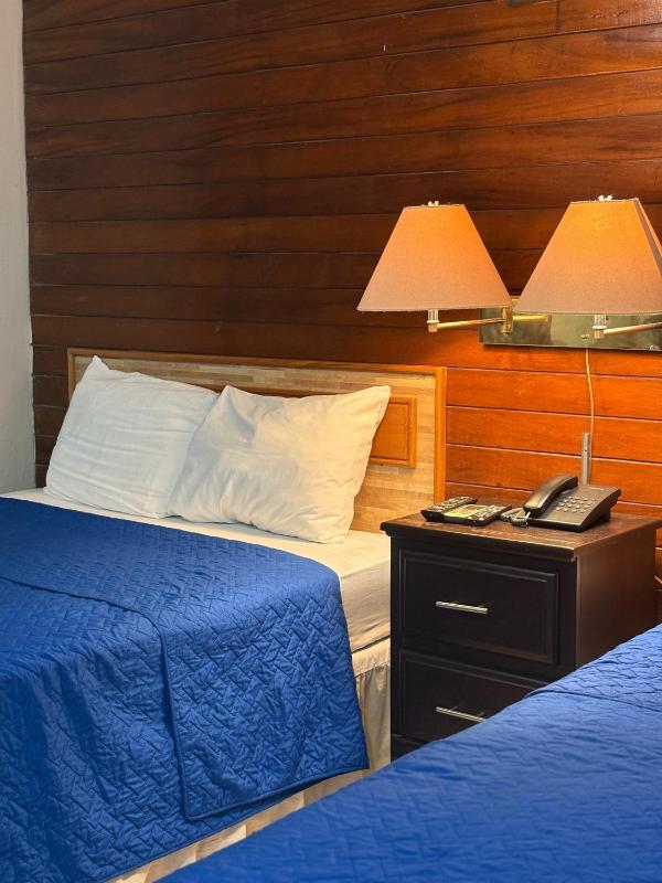 Hotel Mediterraneo Plaza - image 1