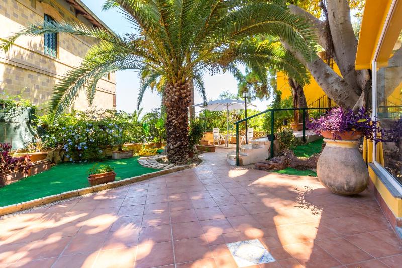 Giardino Margherita by Napoliapartments - image 9