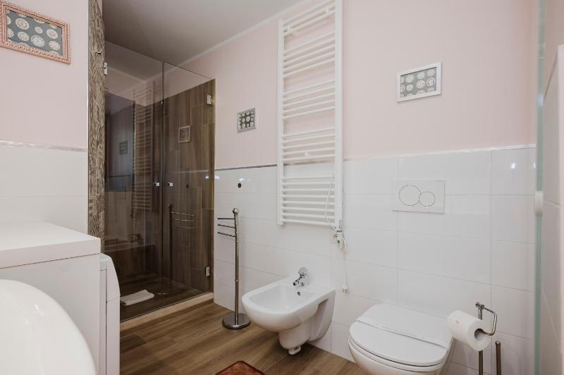 Ramaglianti Apartment - image 12
