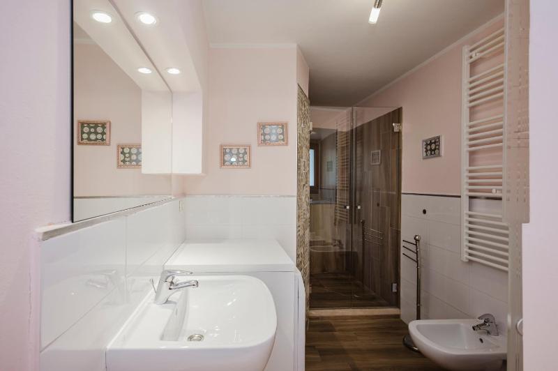 Ramaglianti Apartment - image 10