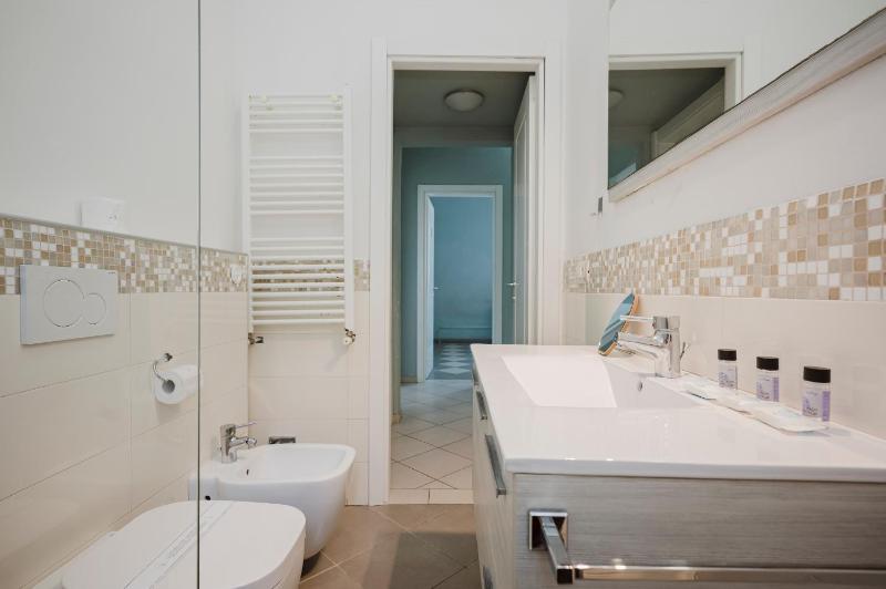 Cavour 96 Apartment - image 7