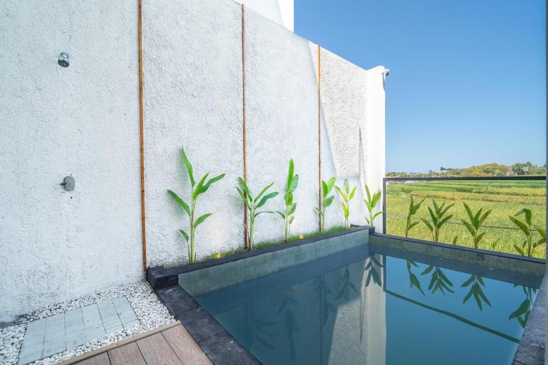 Iwina Villa – 2BR Private Pool & Rice Field View - image 12