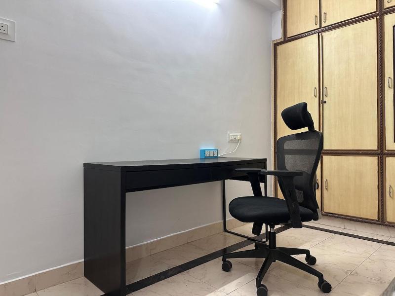 3BHK-AC appt 2 mins to RKbeach Novotel Hotel Road - image 5