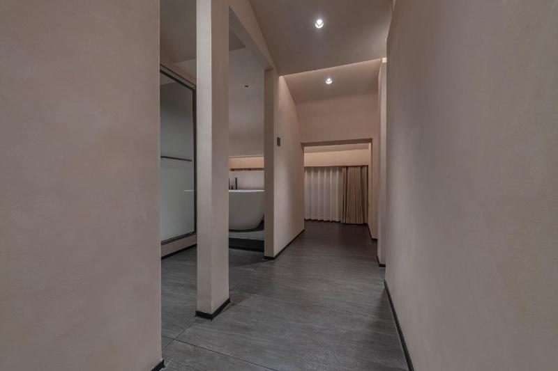 Yanju HOTEL Designer Homestay -Xi'an Bell and DrumTowers Yongningmen Metro Station Branch - image 4