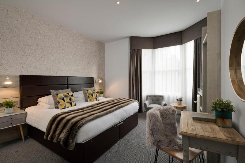 Luxury Double Room image 1