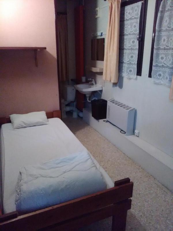 Single Room image 1