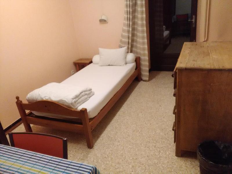 Single Room image 2