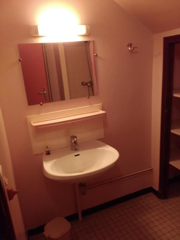 Twin Room image 1