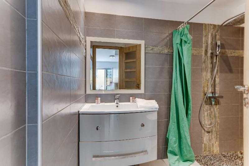 SUEDE 2 AP4208 By Riviera Holiday Homes - image 12