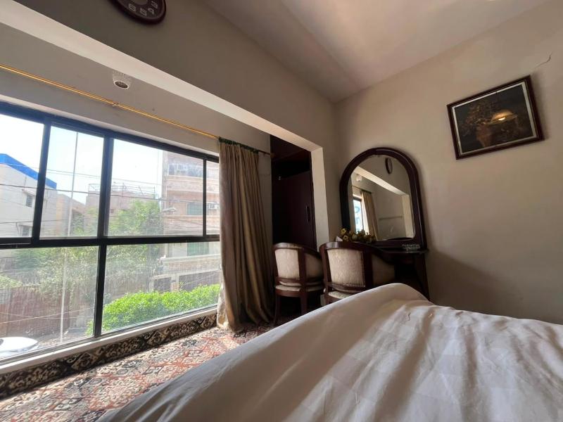HillTop Hotel - image 11