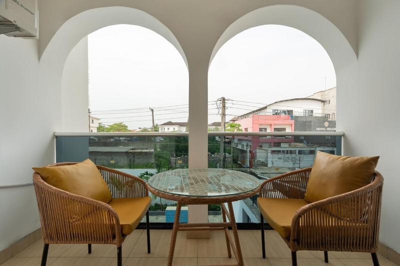 Kanemi 1 bedroom Lekki Phase 1 - image 10