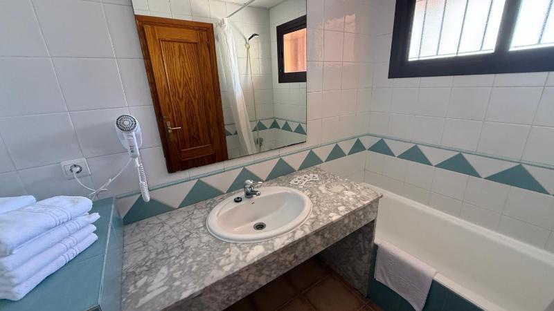 Apartamentos Estrella De Mar - image 24