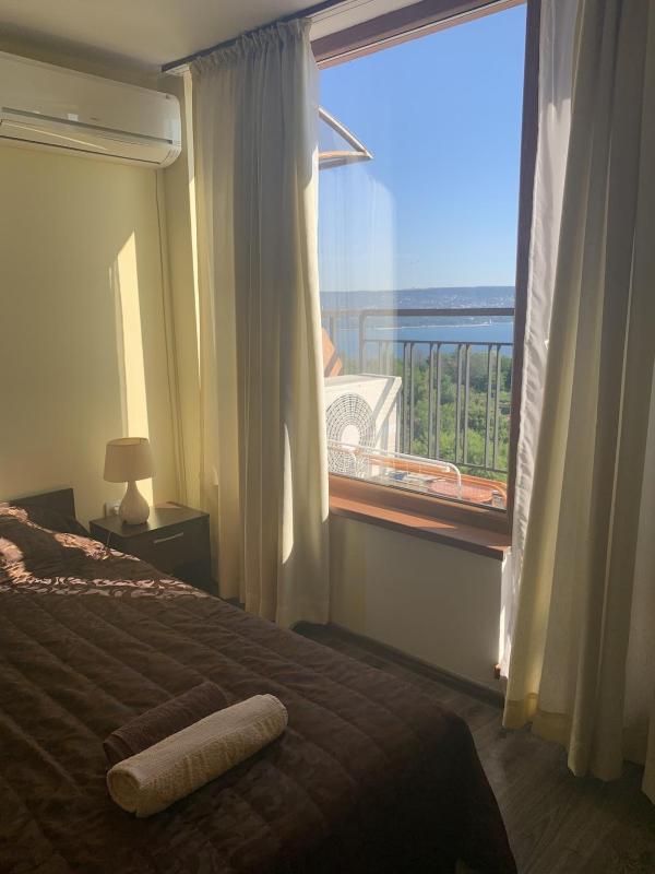 Galata View Apartment | Sea Views & Free Parking - image 23