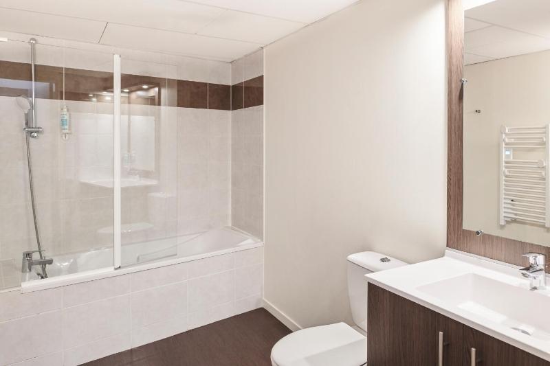 Adagio Access Nantes Viarme Aparthotel - image 7