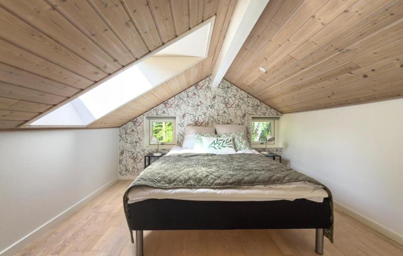 4 Bedroom Lovely Home In Ebeltoft - image 2