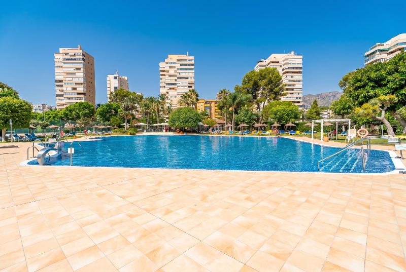Cubo's Playamar Beach Apartment - image 26