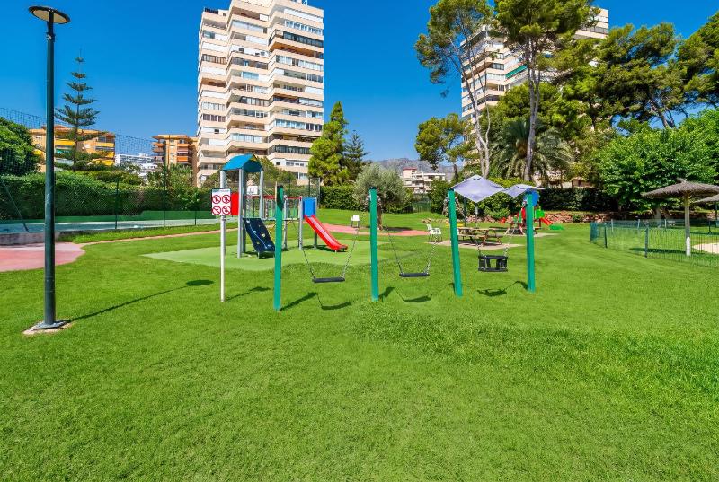 Cubo's Playamar Beach Apartment - image 32