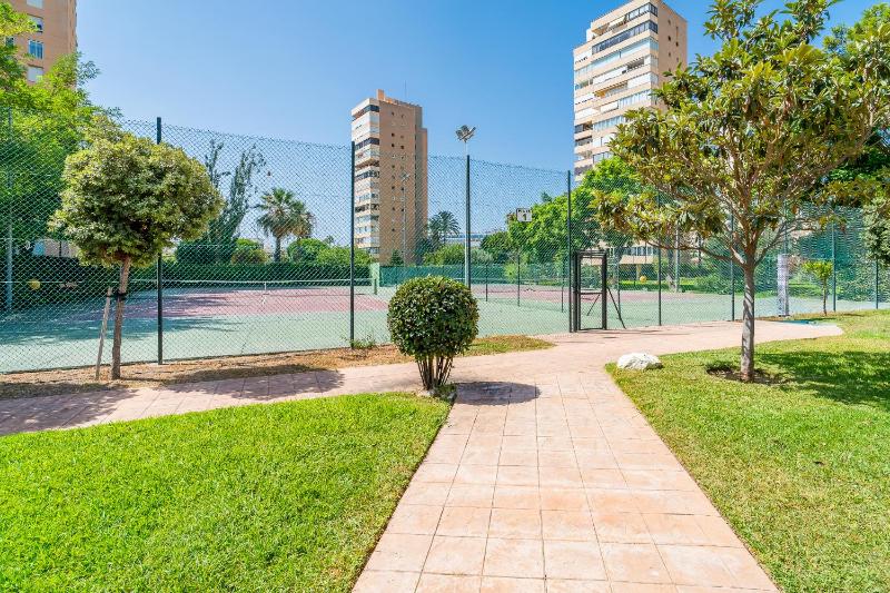 Cubo's Playamar Beach Apartment - image 9