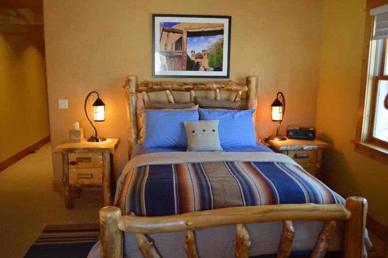 Deluxe Queen Suite image 1