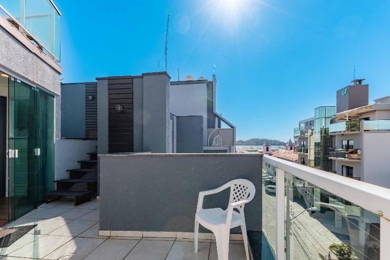 Duplex com piscina na praia de Bombinhas - image 32