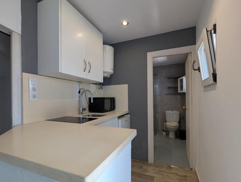 405 Florinda 5 - image 2