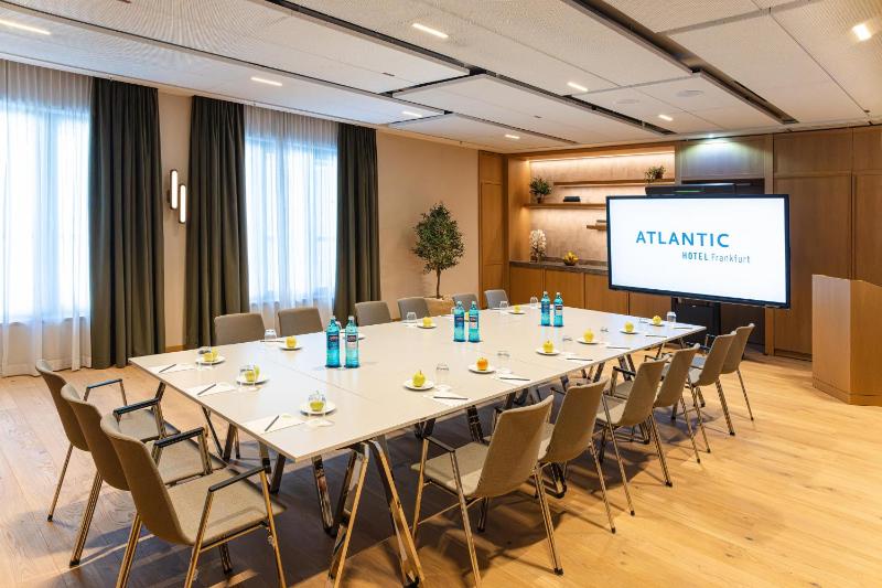 ATLANTIC Hotel Frankfurt - image 7