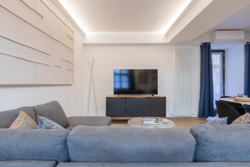 Milano Modern Home by Wonderful Italy - image 13