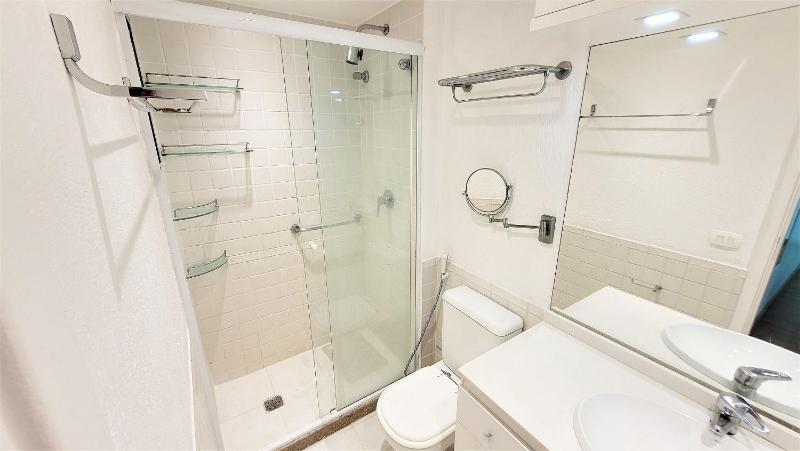 Cozy flat near the beaches - image 16
