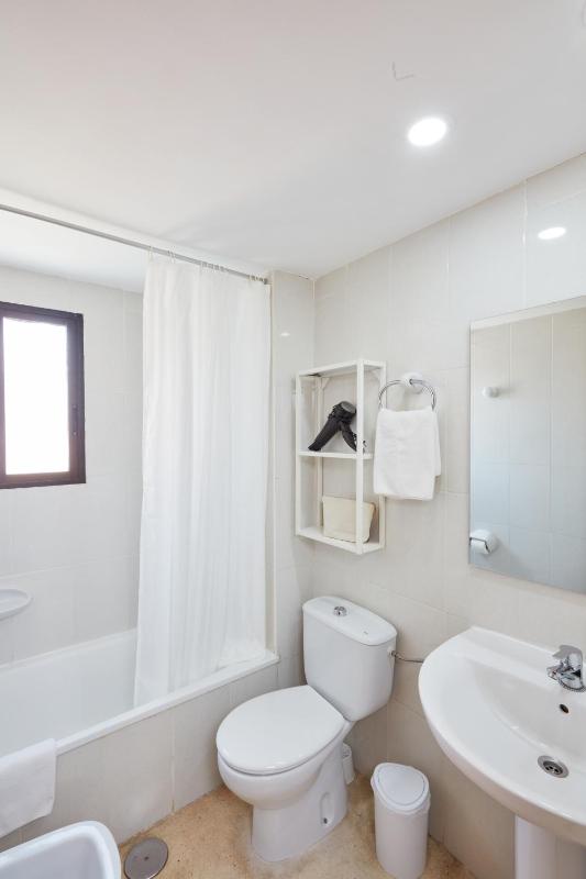 La Caseta Apartments - image 7