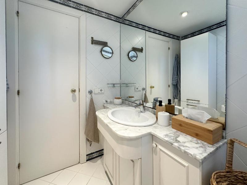Front Beach Apartment by Hello Homes Sitges - image 21