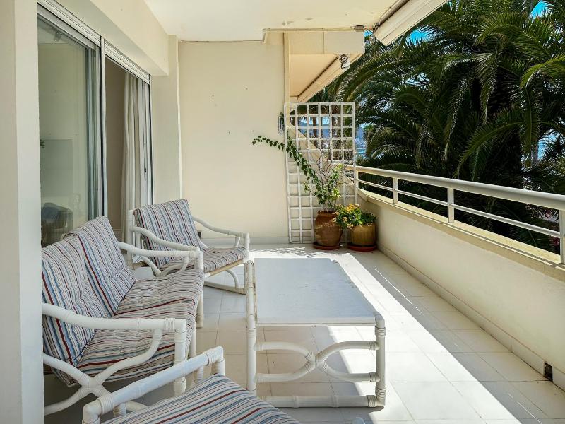 Front Beach Apartment by Hello Homes Sitges - image 34