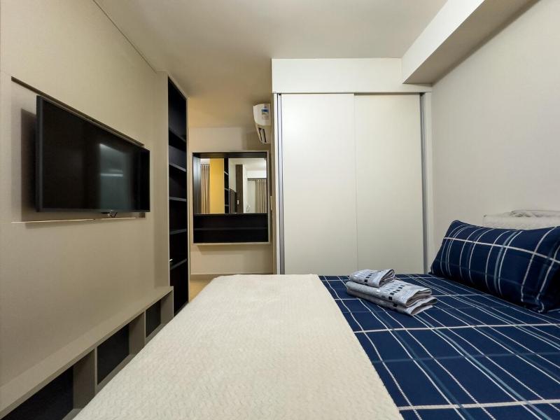 Apartamento no Hub 506 Vista para Piscina - image 14