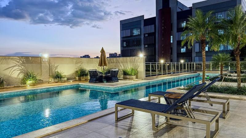 Apartamento no Hub 506 Vista para Piscina - image 43