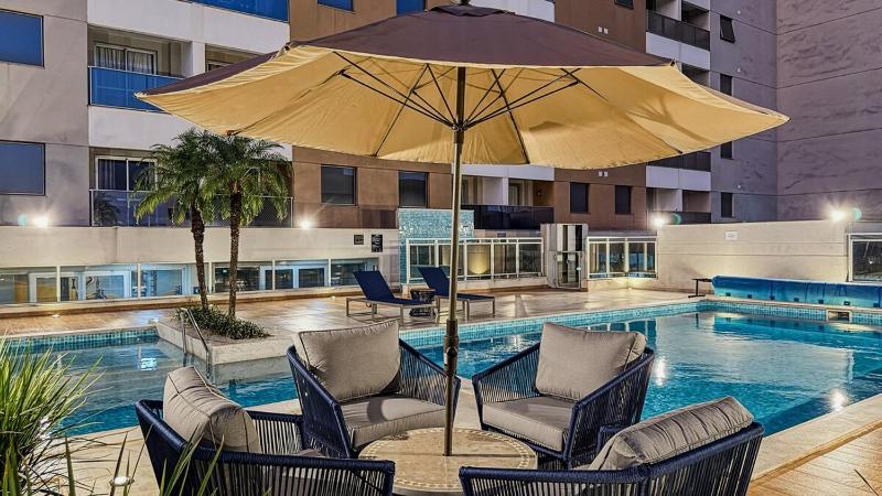 Apartamento no Hub 506 Vista para Piscina - image 33