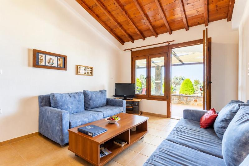 Villa Katerina Private Pool Sea Views AC WiFi - image 9