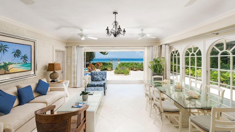 Glamorous Beachfront Estate - Leamington - image 9