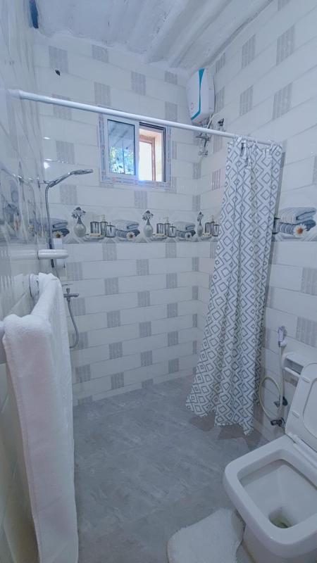 Zuri Stonetown Apartments - image 4
