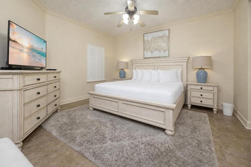 Phoenix IX 902 condo - image 16