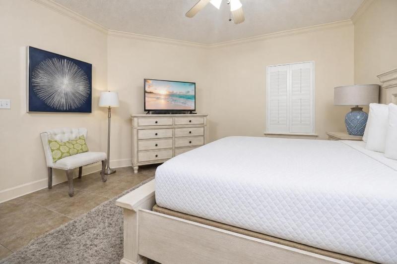 Phoenix IX 902 condo - image 7
