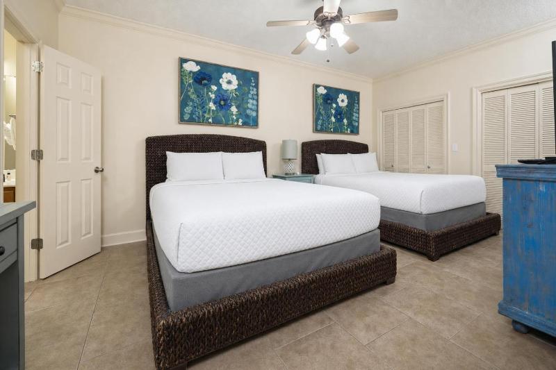 Phoenix IX 902 condo - image 13