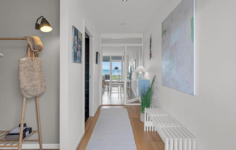 Amazing Home In Ebeltoft With House Sea View - image 15