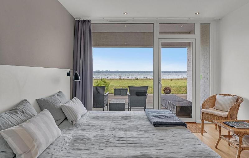 Amazing Home In Ebeltoft With House Sea View - image 5