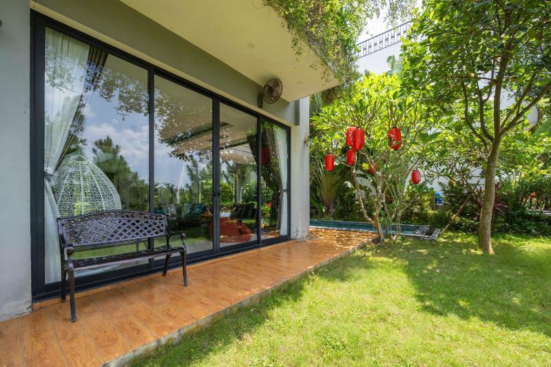 Luxury Mountain View Villa - Private Pool - BBQ Garden - 12ppl - image 7
