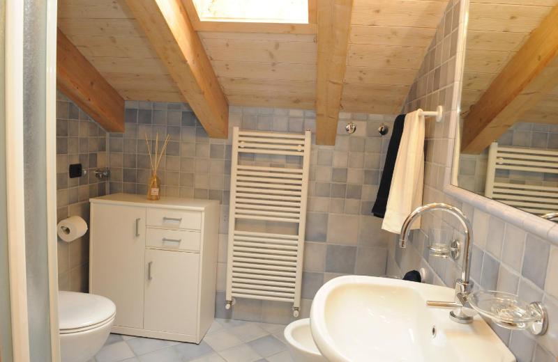 Two-Bedroom Apartment (5 Adults) image 2