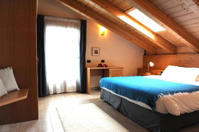 Two-Bedroom Apartment (5 Adults) image 4